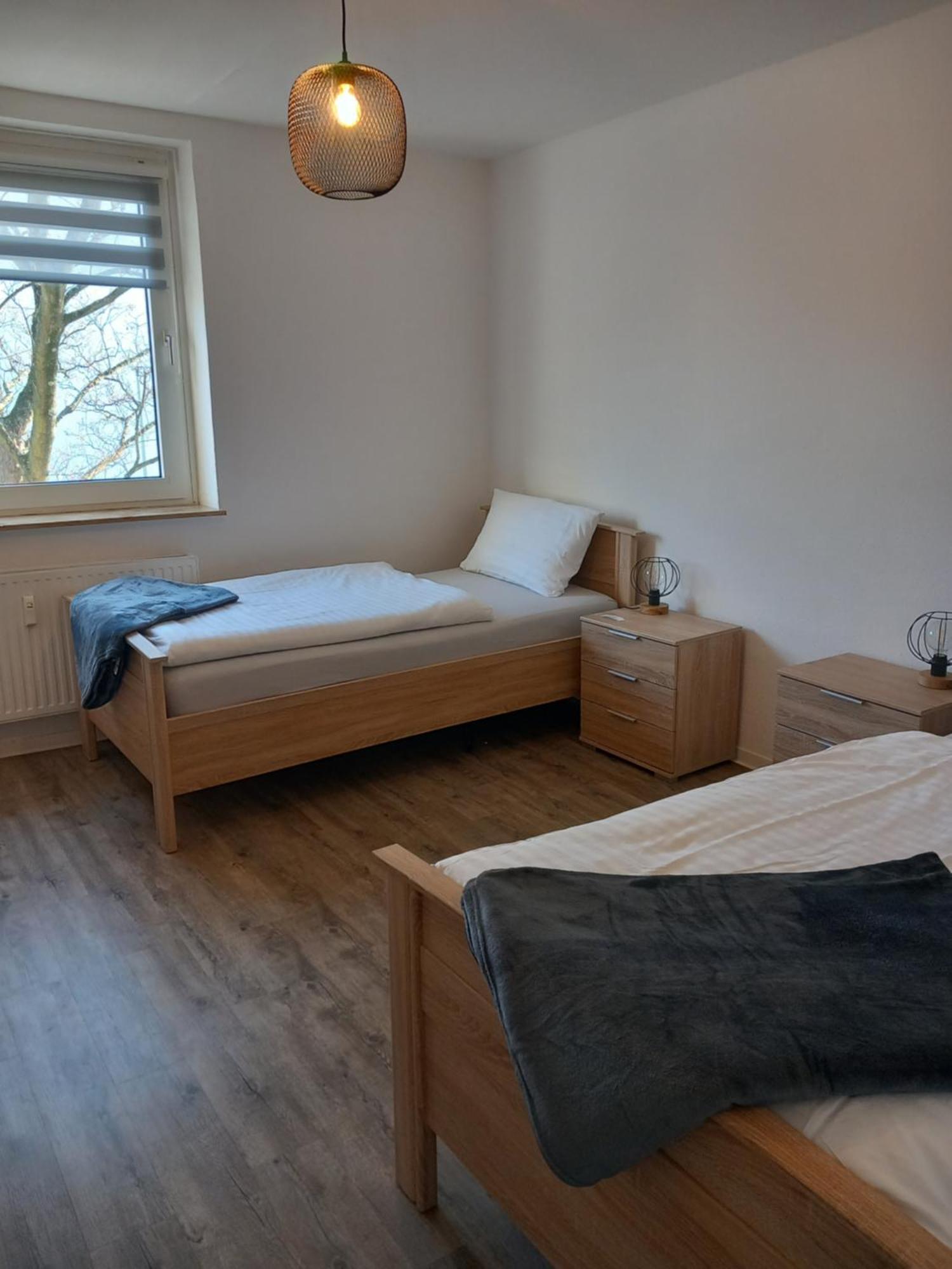 City Apartment Duisburg 1#Netflix &Wlan &Kingsize Bett &Kaffee Maschine & Central & 500M Innenhafen & 2 Min U Bahn Extérieur photo